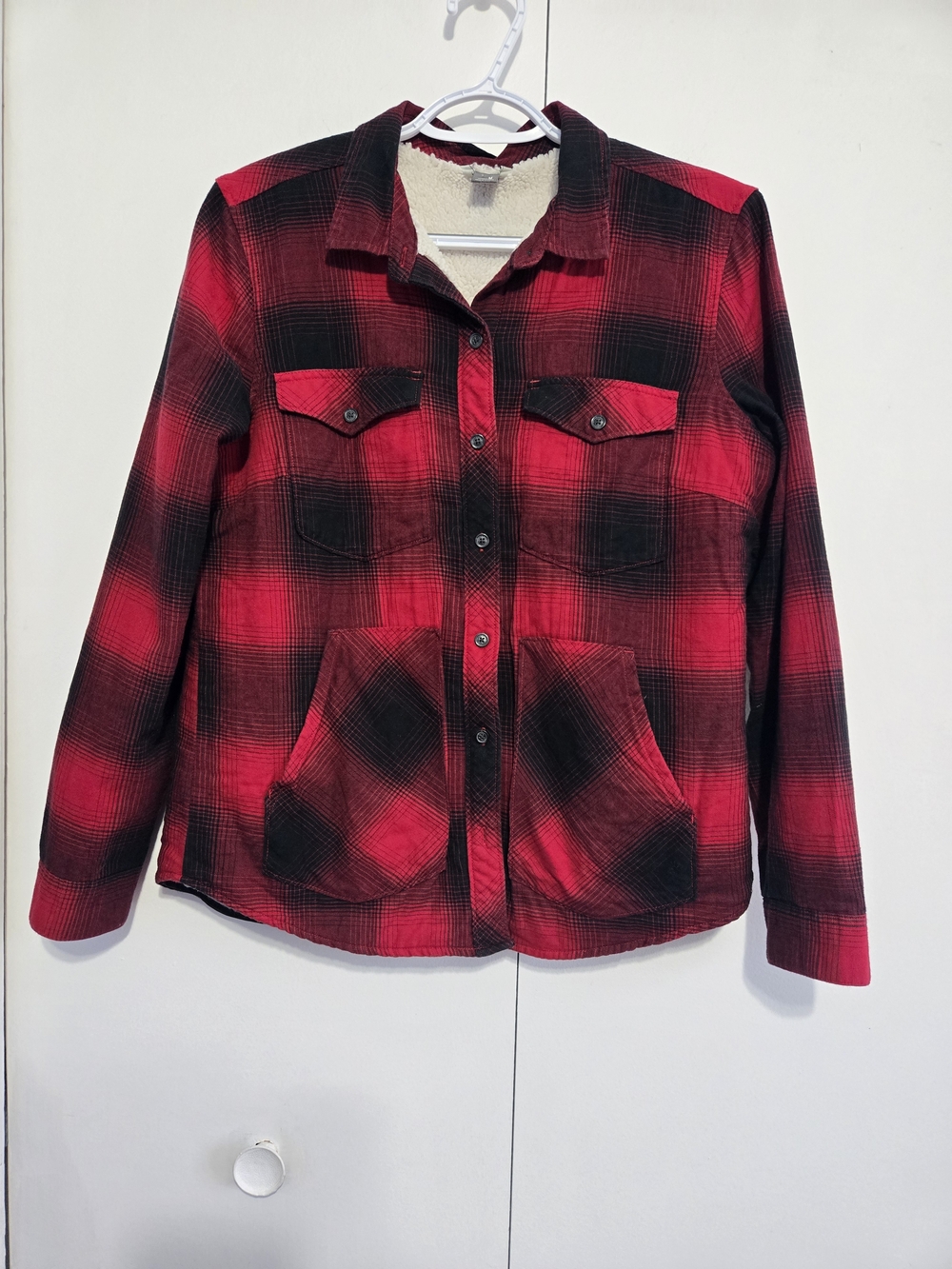Eddie Bauer Sherpa Lined Flannel Jacket Women M Red Black Plaid Shirt Jacket